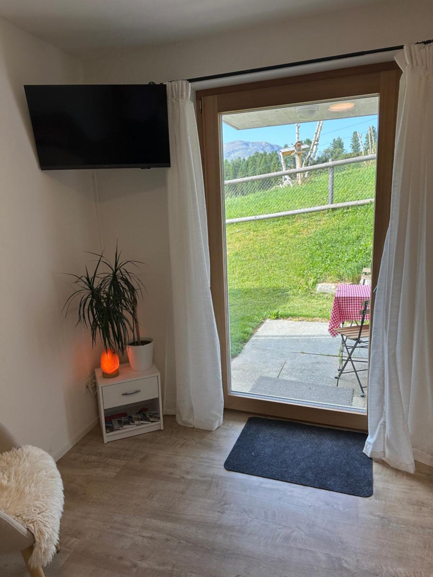 Kleines Aber Feines Studio Zuoz Eksteriør bilde